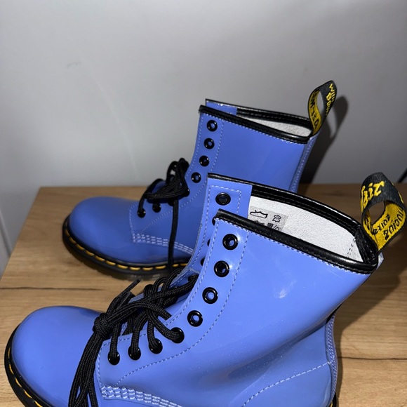 Dr. Martens 1460 Womens Blue Boots Size 6 Patent Leather Boots NWOB C - Picture 6 of 10